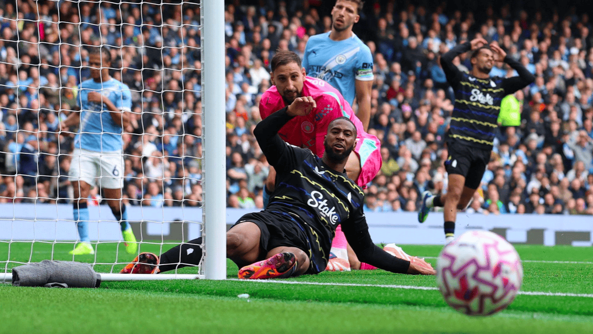 电竞押注-赛地聚焦：英超清晨热度飙升，曼城豪取连胜，球迷炸锅，医务组通报恢复的简单介绍